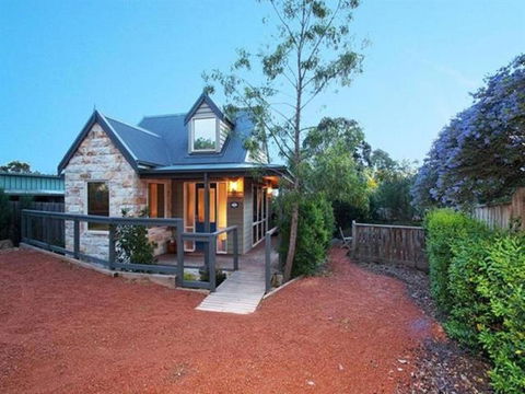 Two Truffles Cottages - Australian Directory 6