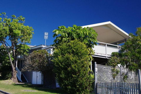 Longboard 1 Hill Street - Australian Directory 7