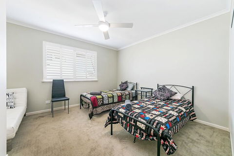 Redcliffe Peninsula Penthouse - Australian Directory 6