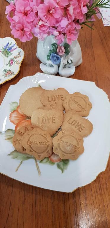 Manitzky Magic Home With Heart - Australian Directory 5
