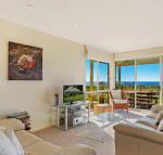 Beach Breakers Apartment Stunning Views - Australian Directory
