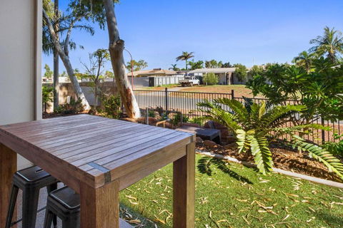 Latitude20 The Dunes - Australian Directory 3