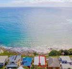 Avalon 4 right across the road from convent beach uninterrupted views - Australian Directory