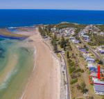Pacifica 1 on the beach at Brooms Head - Australian Directory