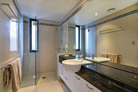 Villa 12 The Edge On Hamilton Island - Australian Directory 2