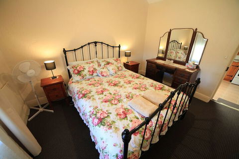 Miss Mabel Cottage - Adults Only - Australian Directory 1