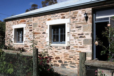 Griffiths Cottage - Australian Directory 1