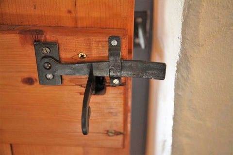 Griffiths Cottage - Australian Directory 3