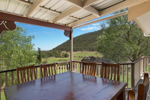 Rosamund House In Broke 4br House In Walking Distance To Cellar Doors - Australian Directory 7