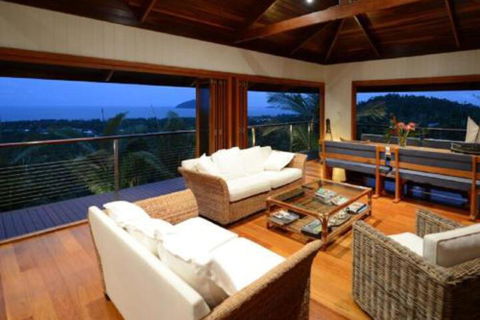 Stus Lookout - Australian Directory 4