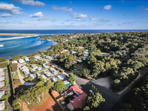 Turner Holiday Park - Australian Directory 0