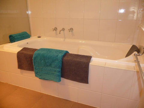 Shepp Central Apartment - Australian Directory 5