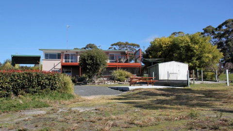 BAY Of FIRES SEACHANGE Ocean Frontage - Australian Directory 6