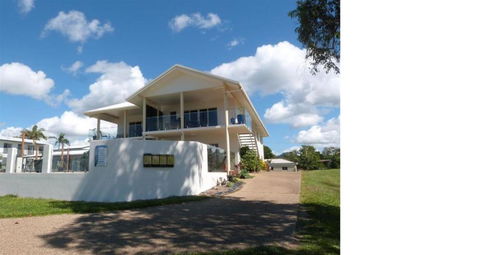 La Riviera - Australian Directory 3