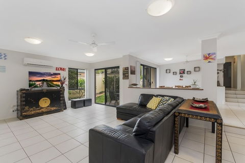 Oceania Beach Paradise - Australian Directory 6
