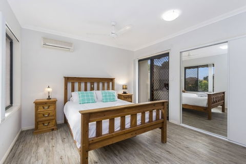 Oceania Beach Paradise - Australian Directory 5