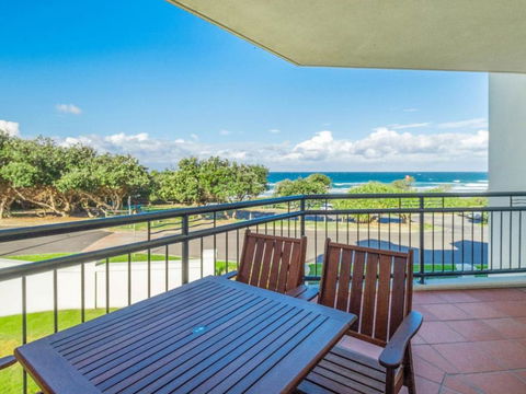 The Sands 7 Great Views Across The Ocean - Australian Directory 1