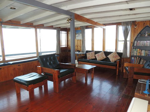PS Federal Retreat Paddle Steamer Goolwa - Australian Directory 6