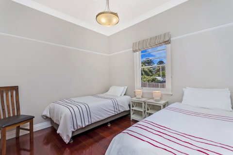 Merri Place - Australian Directory 3