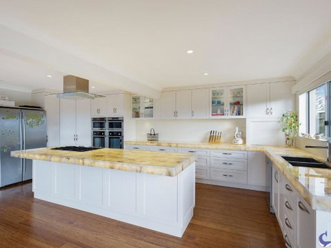 106 Ocean Parade Dalmeny - Australian Directory 1
