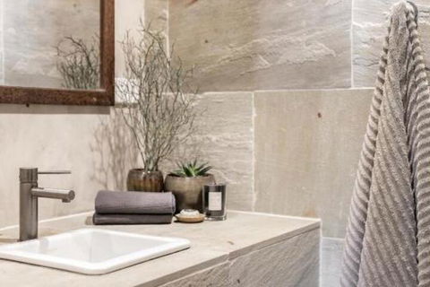 Eastern Rise Main House - Australian Directory 5