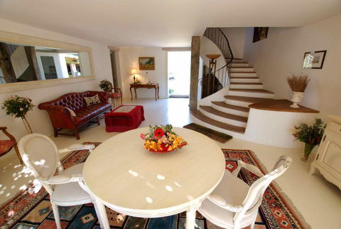 Talits Vineyard Estate - Australian Directory 2