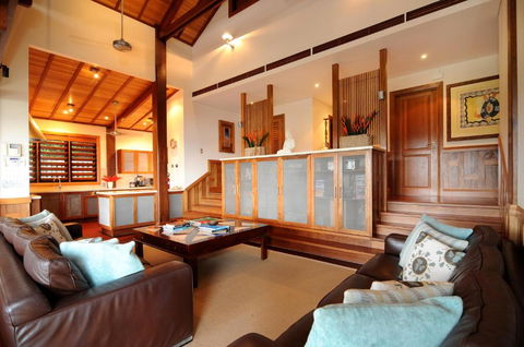Villa Empat Puluh Dua - Australian Directory 3