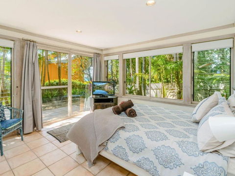 The Crest 2 At Beautiful Angourie - Australian Directory 3