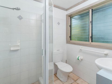 The Crest 2 At Beautiful Angourie - Australian Directory 2