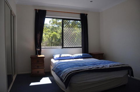 44 Cypress Avenue Holiday Home In A Quiet Location Close To Patrolled Beach & CBD - Australian Directory 3