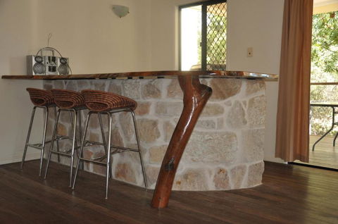 44 Cypress Avenue Holiday Home In A Quiet Location Close To Patrolled Beach & CBD - Australian Directory 2