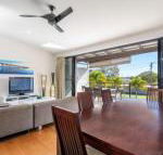 Unit 3 Rainbow Surf Modern double storey townhouse with large shared pool close to beach  shop - Australian Directory