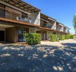 Unit 2 Rainbow Surf Modern double storey townhouse with large shared pool close to beach  shops - Australian Directory