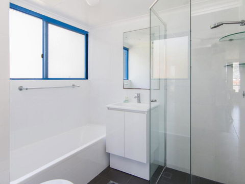 Heritage 102 Great Water Views - Australian Directory 4