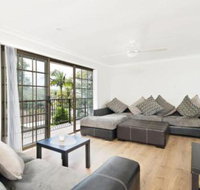 Amaroo Retreat at Fingal Bay - Australian Directory