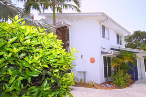 FANTASTIC HOLIDAY UNIT In A PERFECT LOCATION - Australian Directory 0
