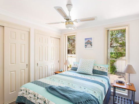 1 / 4 Huntly Close - Australian Directory 4