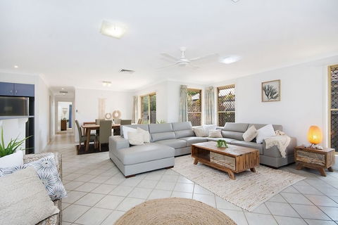 Kailani Beach House - Australian Directory 1