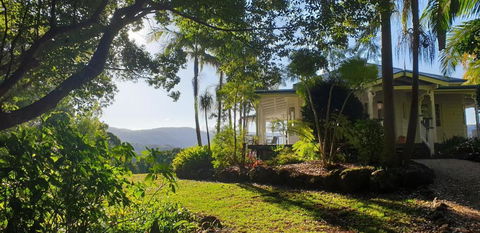 Valleydale Cottage - Australian Directory 2