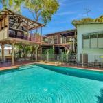 Geckos Rest Rainbow Shores Executive Beach House Pet Friendly Pool Wi Fi - Australian Directory 0