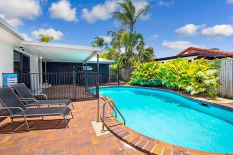 Sunyata Beach House Rainbow Beach Beachside Escape With A Pool Pet Friendly & Wi Fi - Australian Directory 0