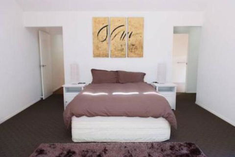33 Esprit Drive Rainbow Shores Style Comfort & Relaxation Pets Welcome Pool - Australian Directory 7