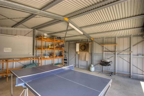 4 Boronia Place Rainbow Beach Perfect Convenient Location Fenced Yard - Australian Directory 3