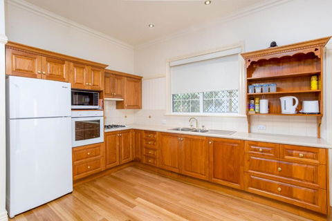 5 Bomburra Court Rainbow Beach Ticks All The Boxes Pool Shed Fenced Yard Pet Friendly - Australian Directory 4