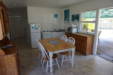 The Shack Rainbow Beach The Ultimate Beach Shack 200m To Beach - Australian Directory 2