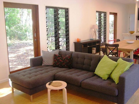 16 Ibis Court Rainbow Shores Beautiful Private & Peaceful Wi Fi - Australian Directory 6