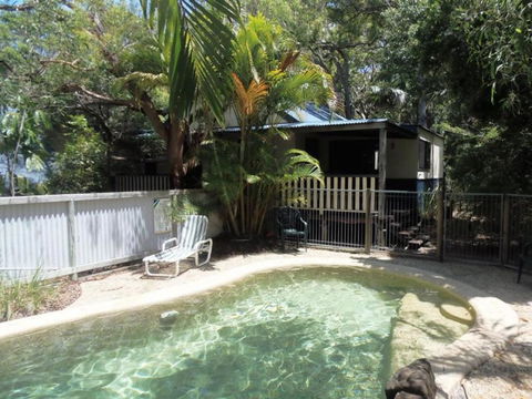 8 Orania Court Rainbow Shores Privacy Peace & Quiet - Australian Directory 2