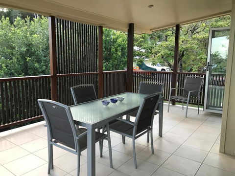 Sinclair Rainbow Beach Modern Beach House Close To Everything Free Wi Fi - Australian Directory 3