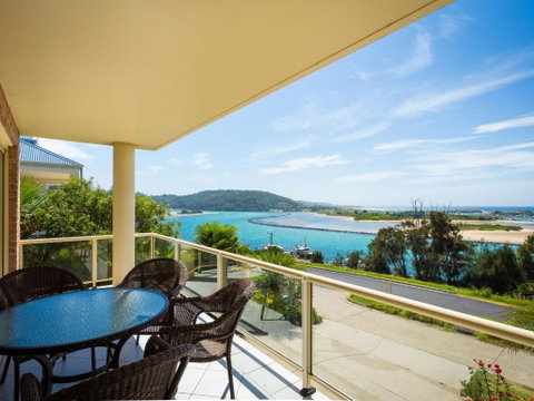 Grand Pacific 1 Unit 1 - Australian Directory 2