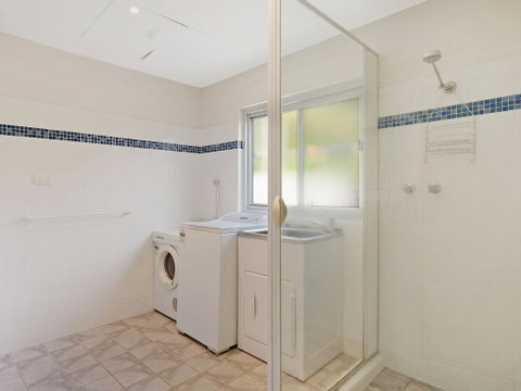 81 Dalmeny Drive Beach House - Australian Directory 5